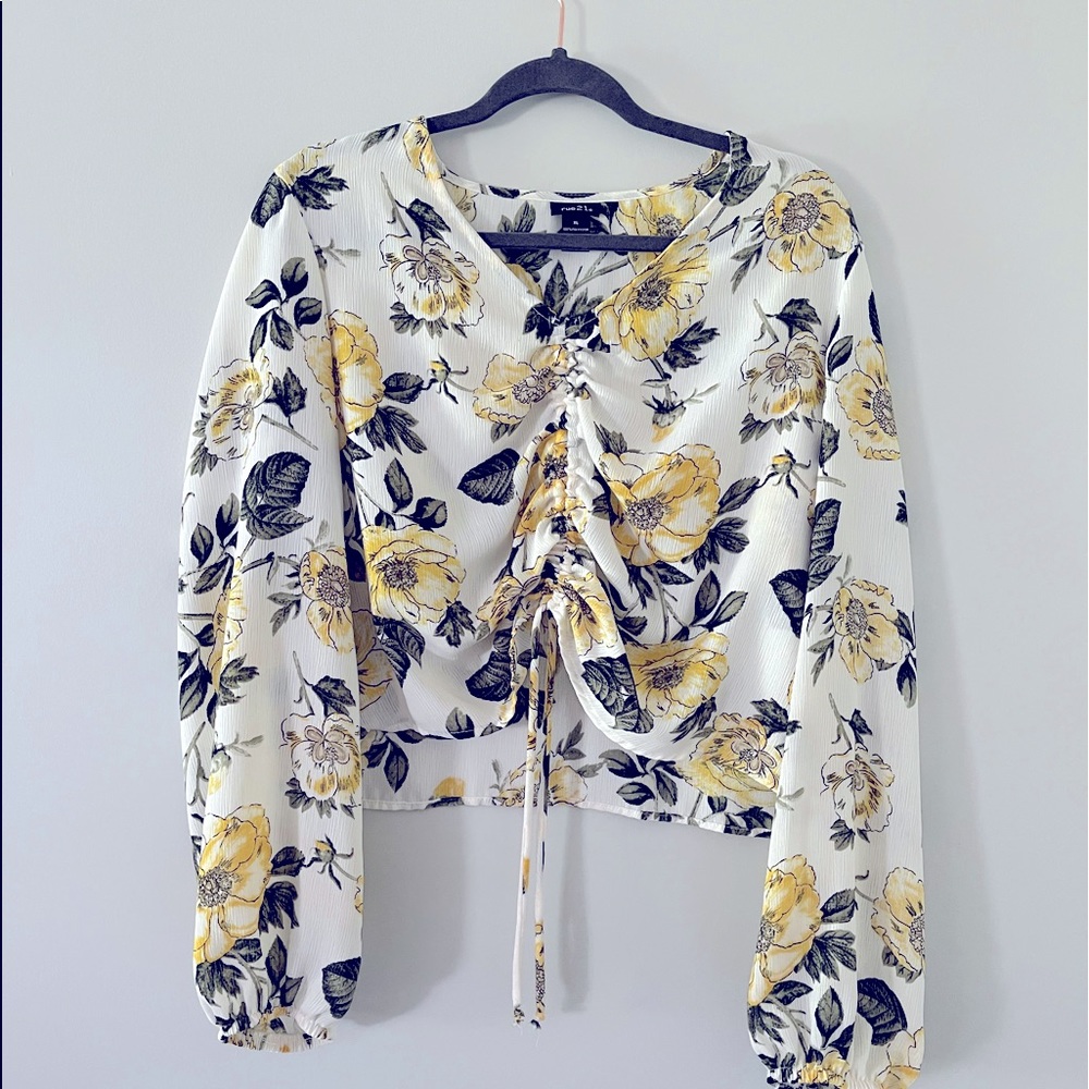Extra Large Rue 21 floral crop top